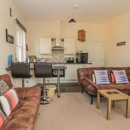 Carisbrooke Apartment Скарбъро Екстериор снимка